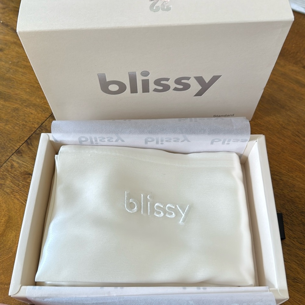 Blissy Silk Pillowcase ( White)